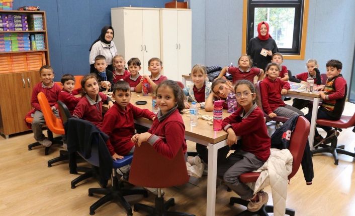 Minik öğrenciler atölyelerde yeteneklerini keşfetti