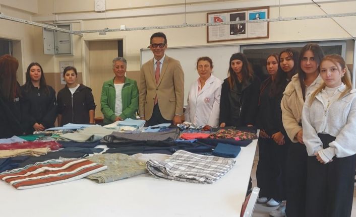 Moda tasarımı öğrencilerine kumaş desteği