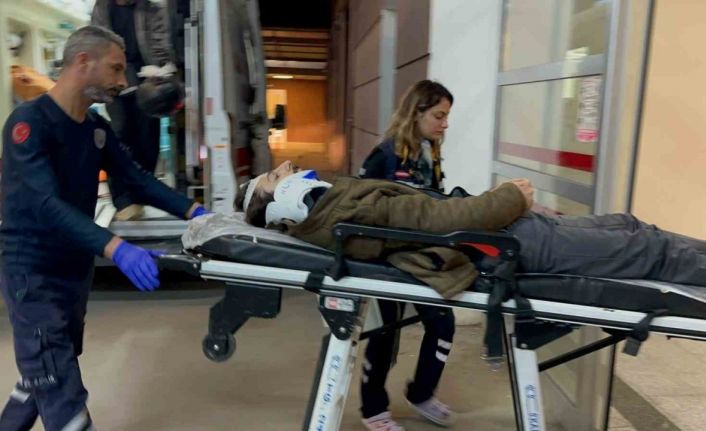 Motosiklet devrildi: 1 yaralı