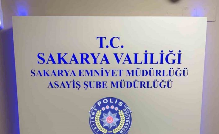 Motosiklet kaskıyla geldi, tüfekle 2 kişiyi yaraladı: 3 gözaltı