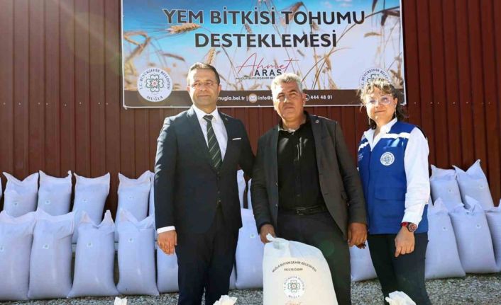Muğla Büyükşehir’den Kırsal Kalkınmaya 330 tonluk yem tohumu desteği