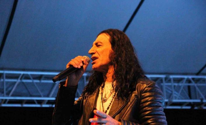 Murat Kekilli Çorumlu hayranlarını coşturdu