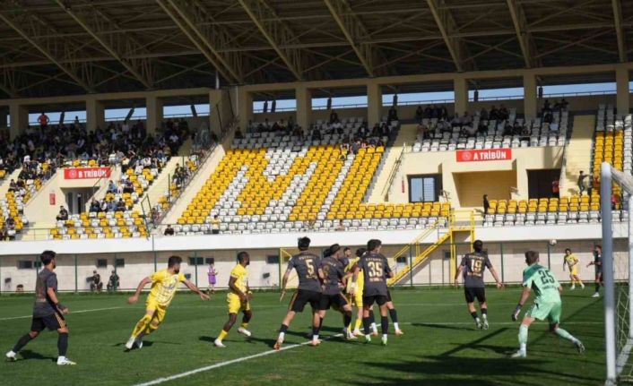 Muşspor Başkanı Cengiz’den hakem yönetimine sert tepki