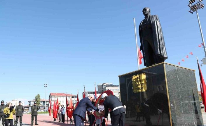 Muş’ta Cumhuriyet’in 102. yılı kutlamaları başladı