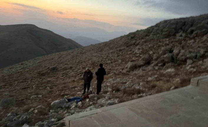 Nemruttun merdivenlerinden yuvarlanan turist yaralandı
