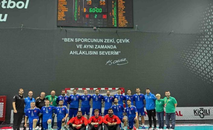 Nilüfer Belediyespor yoluna kayıpsız devam ediyor