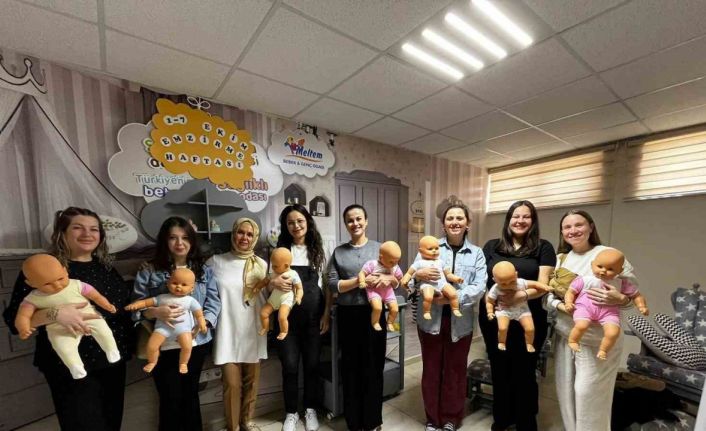 ’Normal Doğum Haftası’ kapsamında farkındalık etkinlikleri düzenlendi