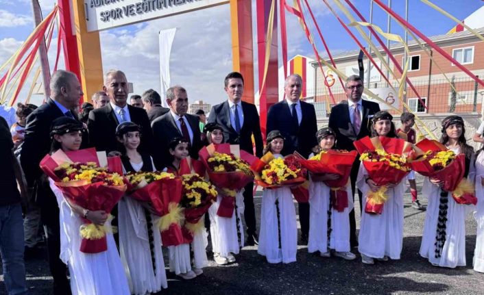 Nusaybin’de Adnan Polat Galatasaray Spor ve Eğitim Merkezi açıldı