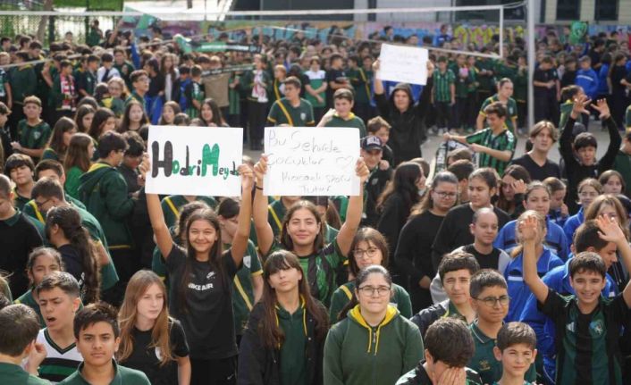 Öğrenciler, Kocaelisporlu futbolculara enerji verdi