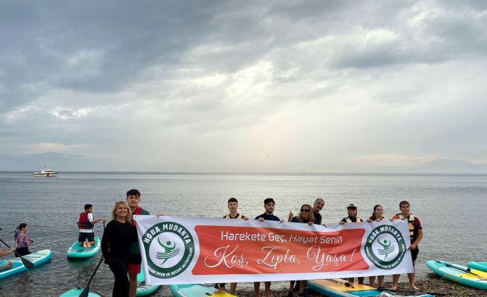 Öğrenciler suda dengede durmayı öğrendiler