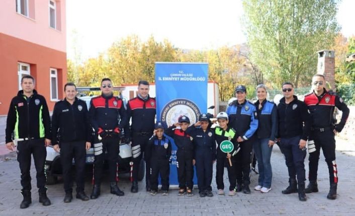 Öğrencilere polislik mesleği anlatıldı