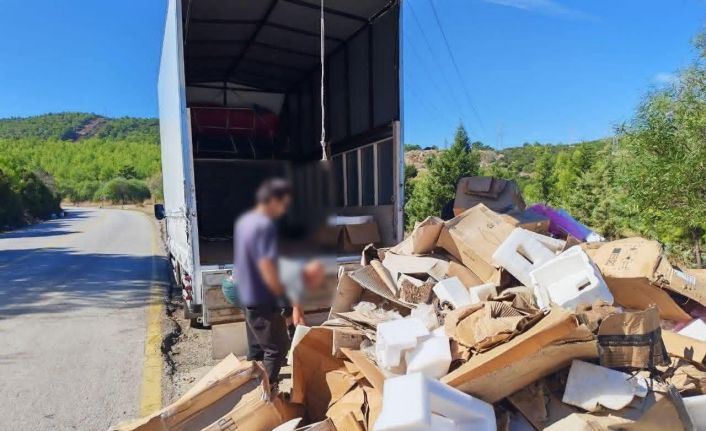 Önce attılar, sonra ceza yiyip topladılar