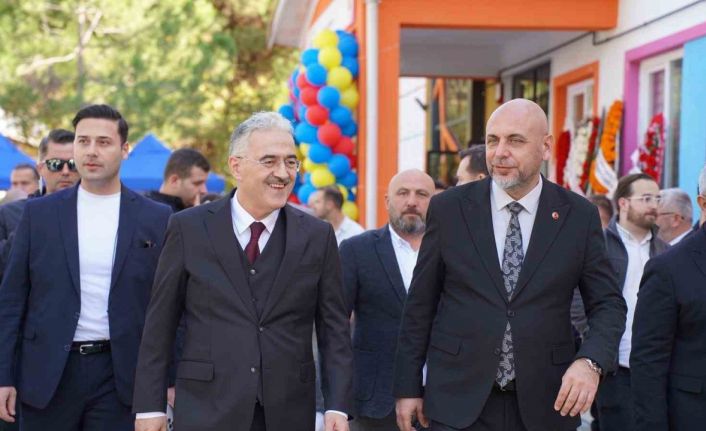Orhangazi’de anaokulunun resmi açılışını TOBB Başkanı yaptı