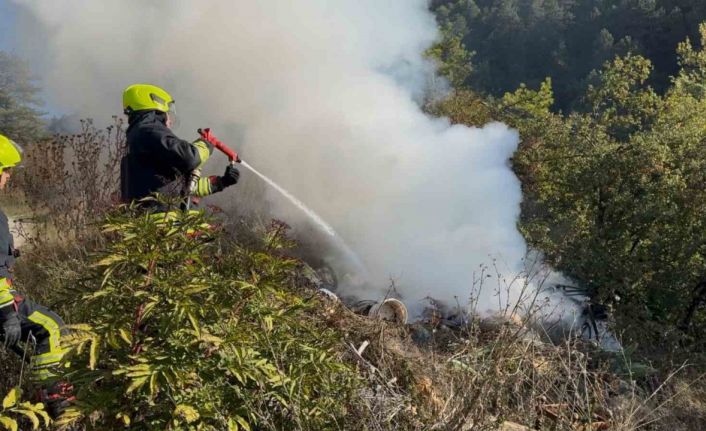 Ormanlık alanda çöp yangını büyümeden söndürüldü