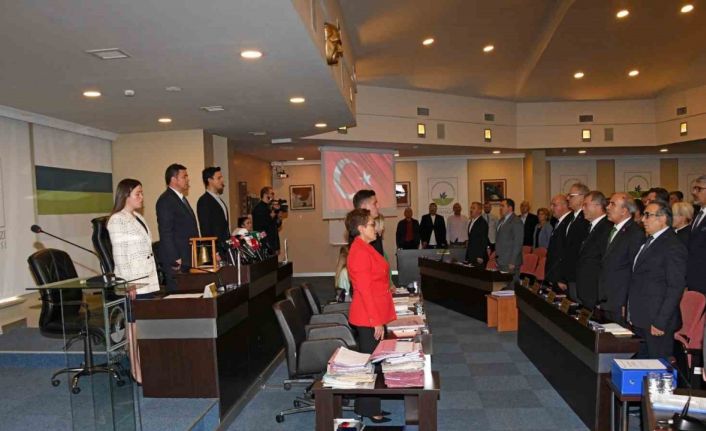 Osmangazi Belediye Başkanı Aydın: "3 milletvekilimizin İsrail tarafından göz altına alınmasını nefret ve şiddetli kınıyoruz"