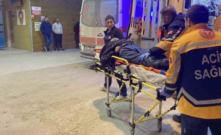 Otobüsün çarptığı adam ağır yaralandı