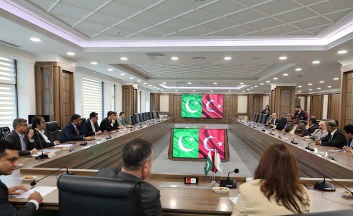 Pakistan’a Bağcılardan yerel yönetim desteği