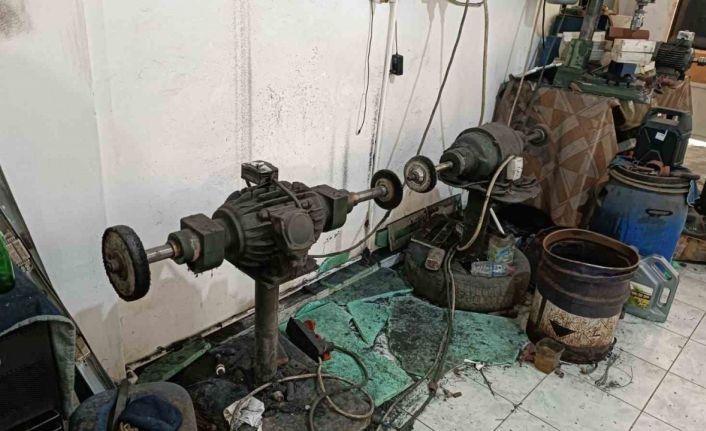 Pendik’te yasa dışı silah atölyesine baskın: 2 gözaltı