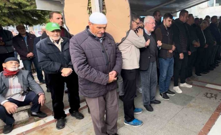 Perde asarken düşen kadın öldü