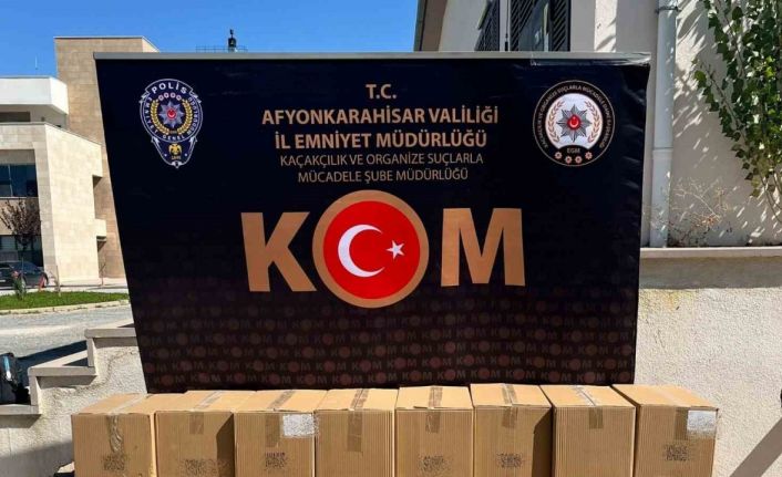 Polis 210 bin adet sahte bandrollü boş makaron ele geçirdi