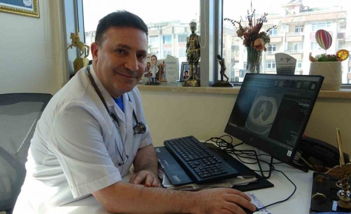 Profesör açıkladı: "3’lü salgın ülkemizde, dikkat olun"