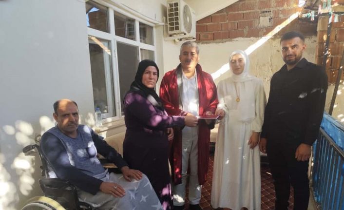 Rahatsızlığından dolayı nikaha katılamayan babaya duygulandıran sürpriz