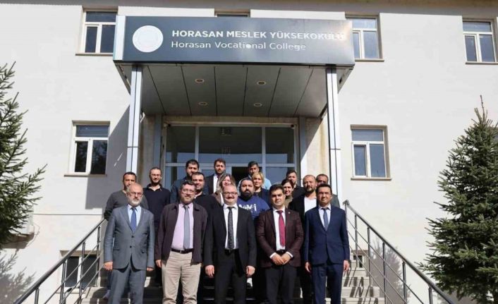Rektör Hacımüftüoğlu, Horasan MYO’yu ziyaret etti