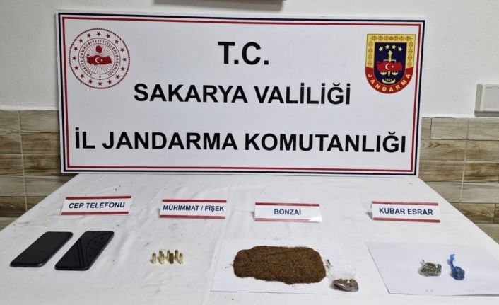 Sakarya’da uyuşturucu operasyonu: 2 şahıs tutuklandı