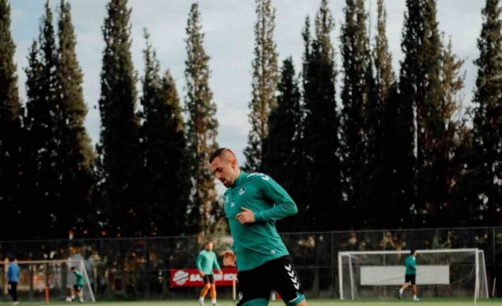 Sakaryaspor, Adana Demirspor mesaisinde