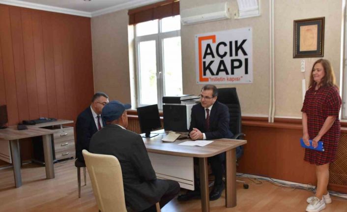 Salihli Kaymakamı Güldoğan vatandaşları dinledi