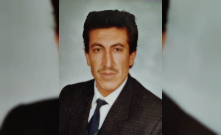 Saman balyaların altında kalan çiftçi hayatını kaybetti