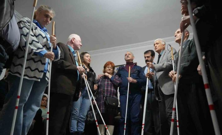 Samsun’da görme engellilere beyaz baston desteği