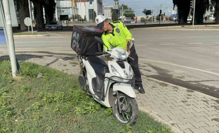 Samsun’da motosiklet kaldırıma çarptı: 1 yaralı