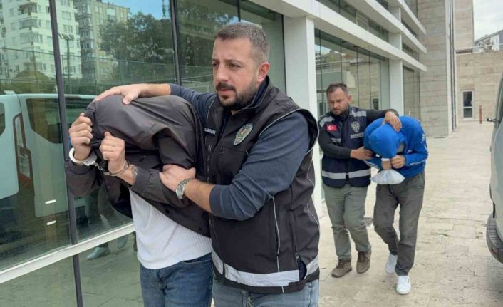 Samsun’da uyuşturucuyla yakalanan 2 kişi adliyeye sevk edildi