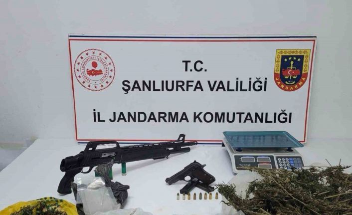 Şanlıurfa’da uyuşturucu madde ile silah ele geçirildi