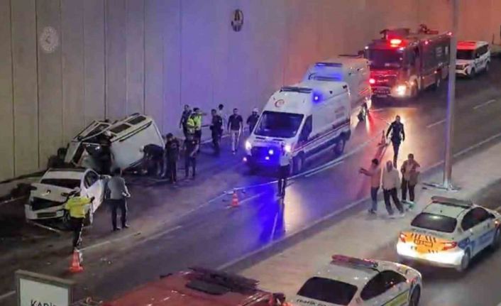 Şanlıurfa’da zincirleme kaza: 1’i ağır 5 yaralı