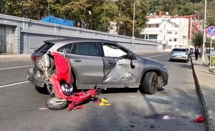 Sarıyer’de "U" dönüşü yapan otomobil motosikletle çarpıştı: 1 ağır yaralı