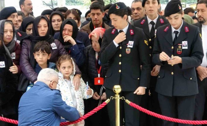 Şehit Jandarma Astsubay Tacettin Gün, Bursa’da son yolculuğuna uğurlandı