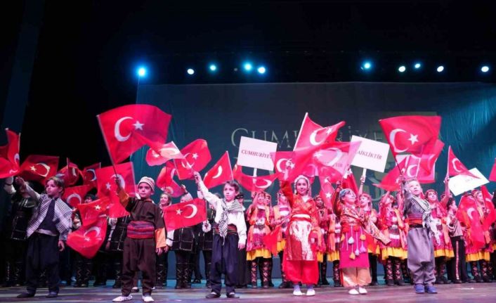 Şehitkamil’de 29 Ekim coşkusu Cumhuriyet dansı ile taçlandı