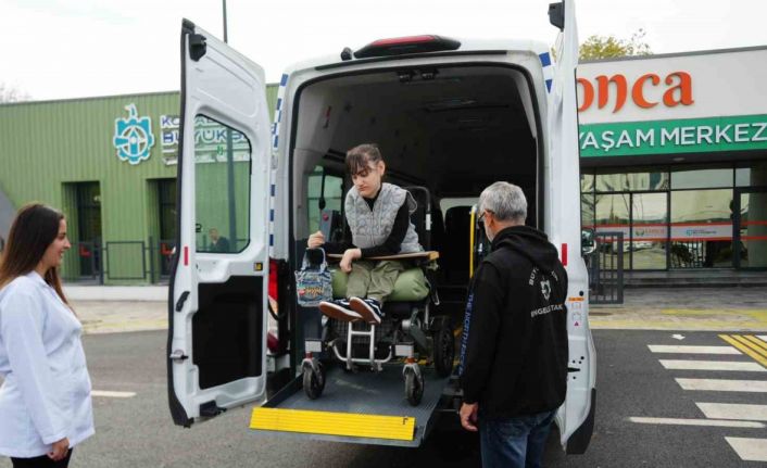Serebral palsili Şevval, Korece ve İngilizce öğrenip köşe yazarı oldu