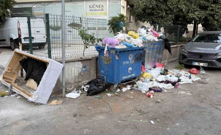 Seyhan’da çöp birikintileri oluştu
