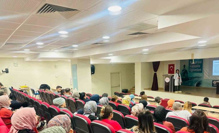 Siirt Eğitim ve Araştırma Hastanesinde transfüzyon güvenliği eğitimi