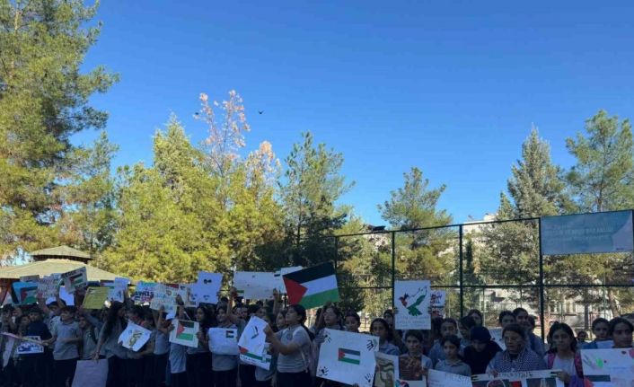 Siirt’te ortaokul öğrencilerinden Gazze’ye destek etkinliği