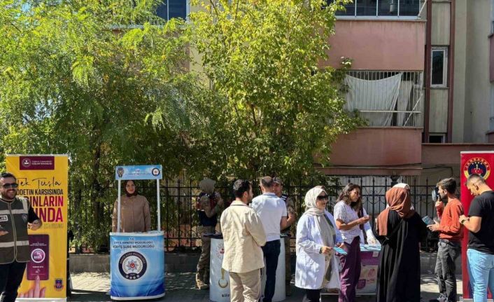 Siirt’te şiddet ve bağımlılıkla mücadele etkinliği düzenlendi