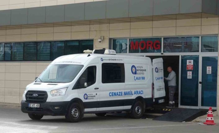 Silahlı kavgada hayatını kaybeden 2 gencin cenazeleri teslim alındı