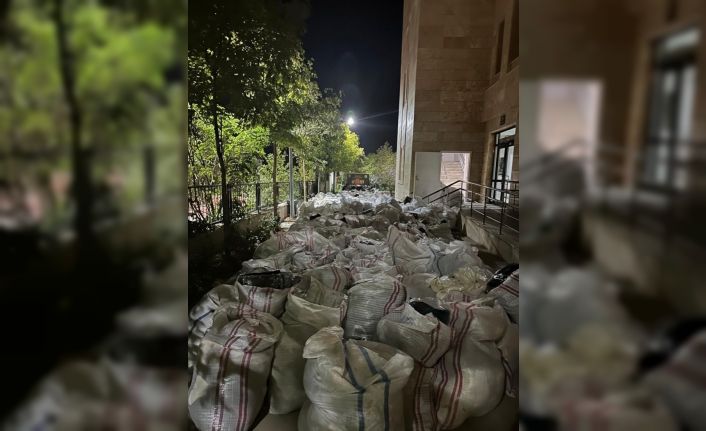 Silopi’de 32 milyon liralık gümrük kaçağı ürün ele geçirildi