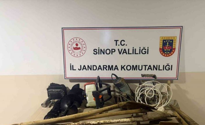 Sinop’ta kaçak kazıya suçüstü: 8 kişi yakalandı