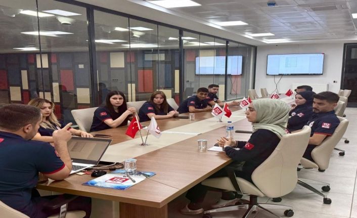 Şırnak 112’den sokak hayvanlarına şefkat eli