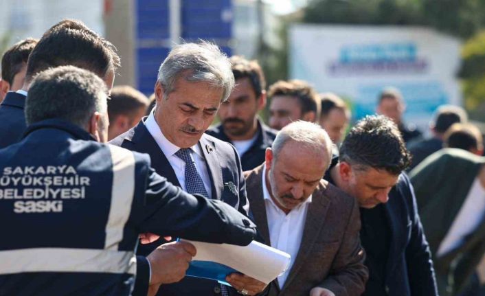 Söğütlü’de altyapı çalışmaları sürüyor