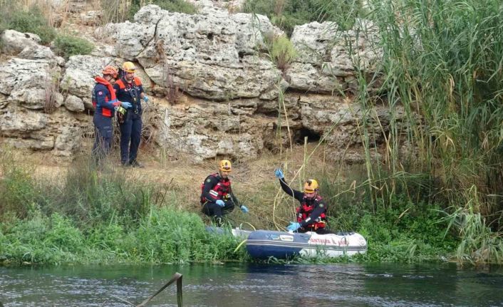 Su teresi toplarken, otlara takılmış şekilde ceset buldular